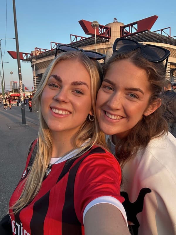 Roos F. bij AC Milan – Fiorentina
